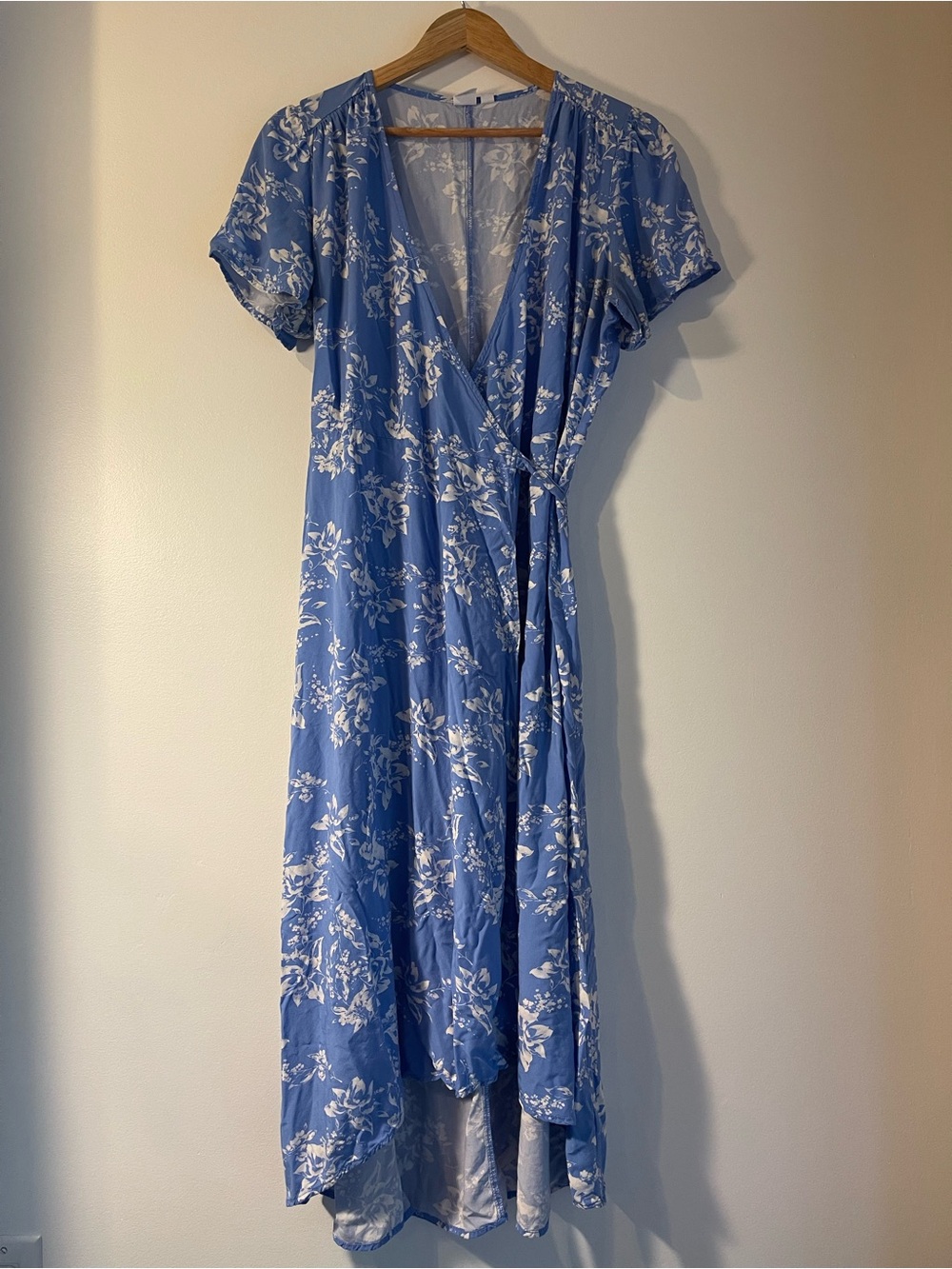 Gap Blue White Floral Rayon Wrap Maxi Dress Short Sleeve L